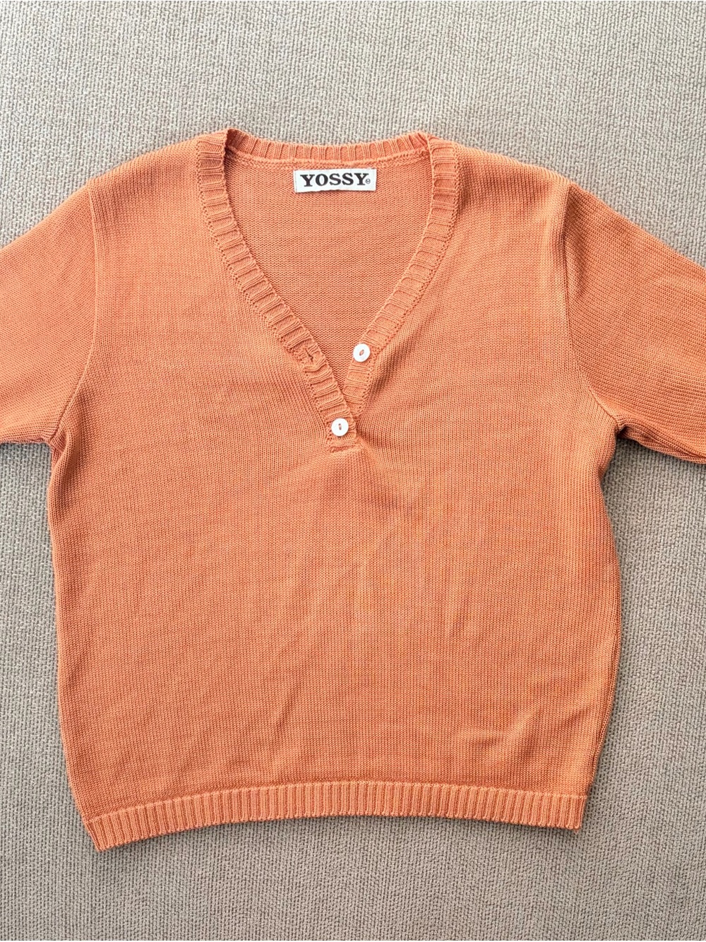Women's V-Neck Short Sleeve Sweater - terracota rust orange